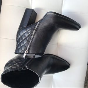 Ivanka boots